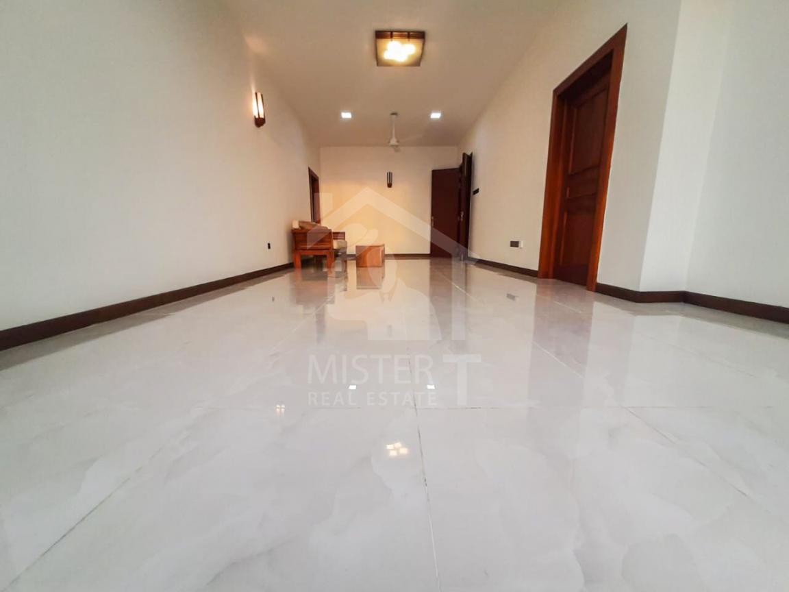 Apartment for Rent at Rich Tower- image 6