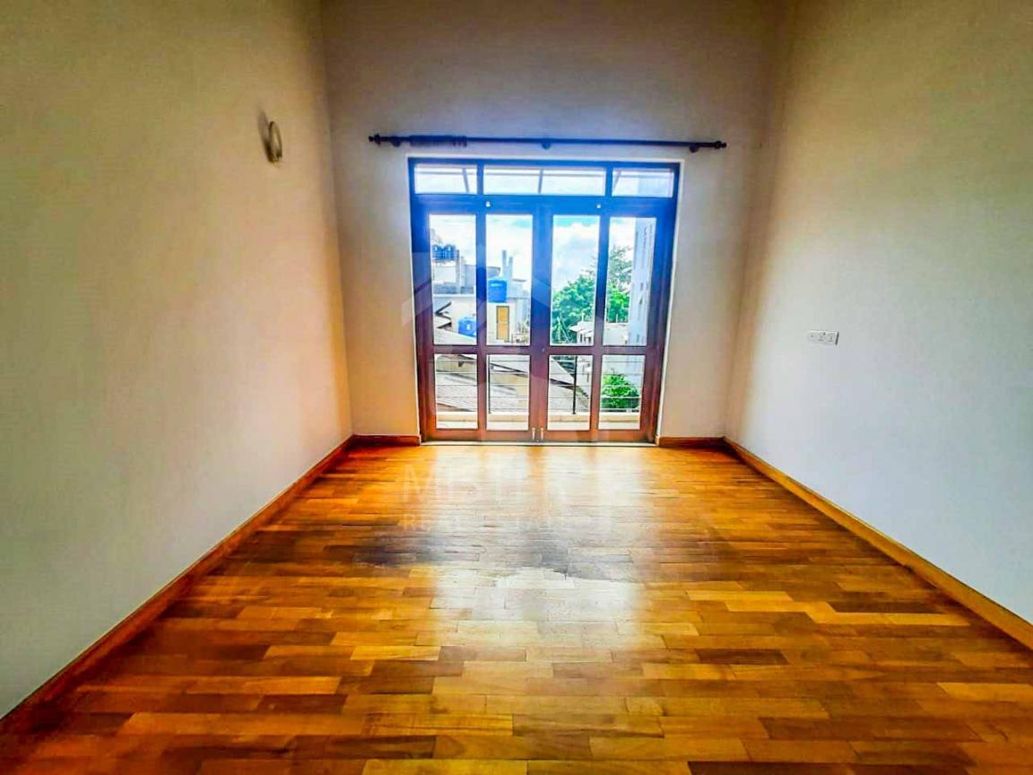 Luxury House for Rent in Nawala- image 7