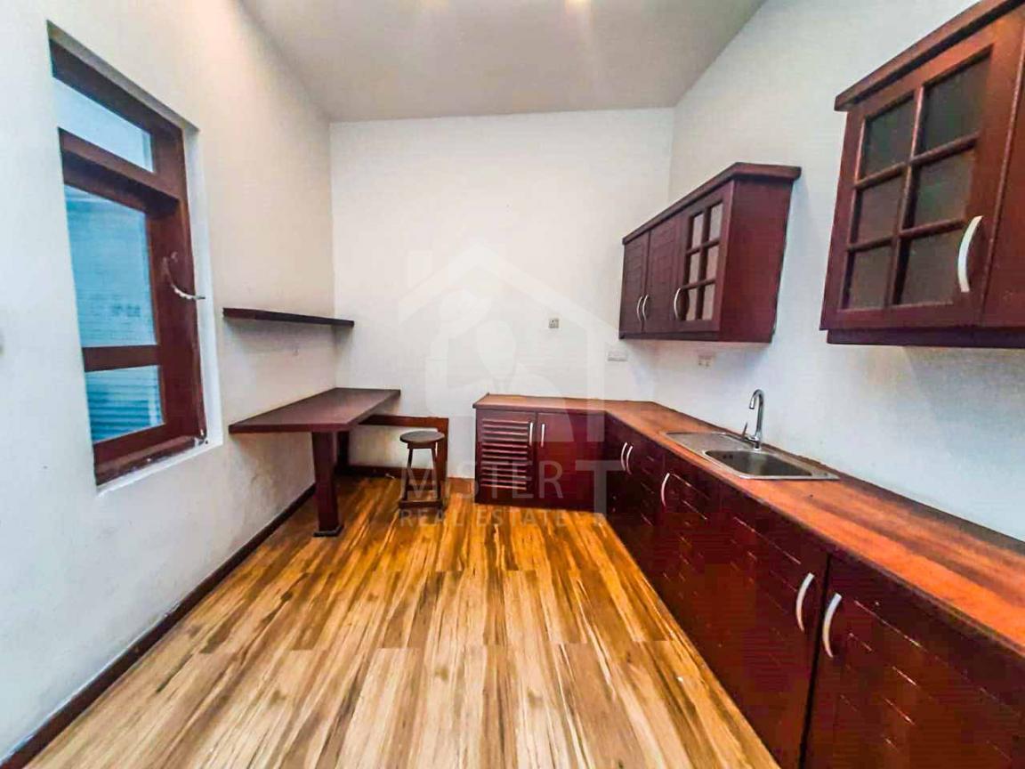 Commercial Property for Rent in Nawala - image 8