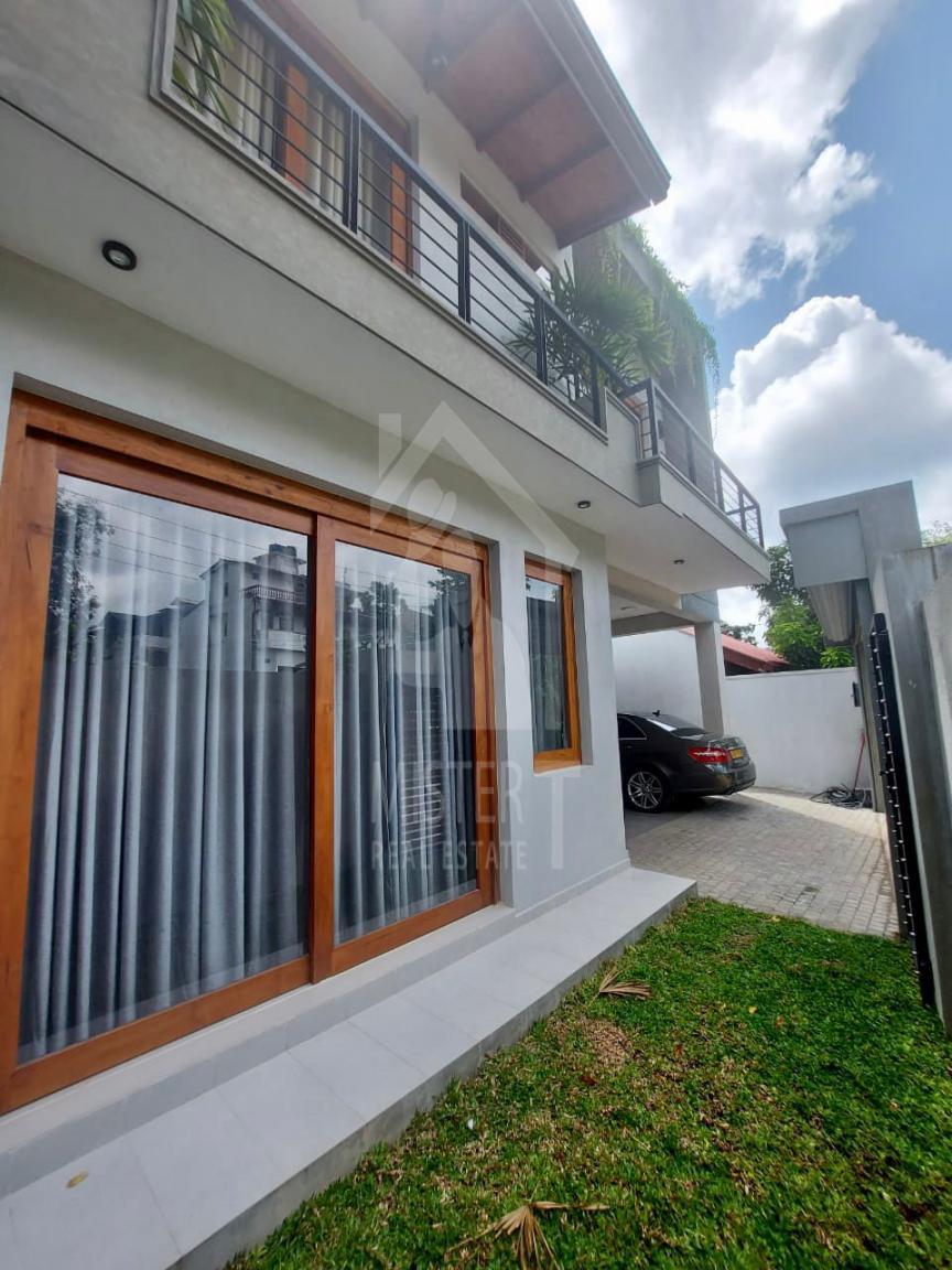 House for Rent in Thalawathugoda - image 2