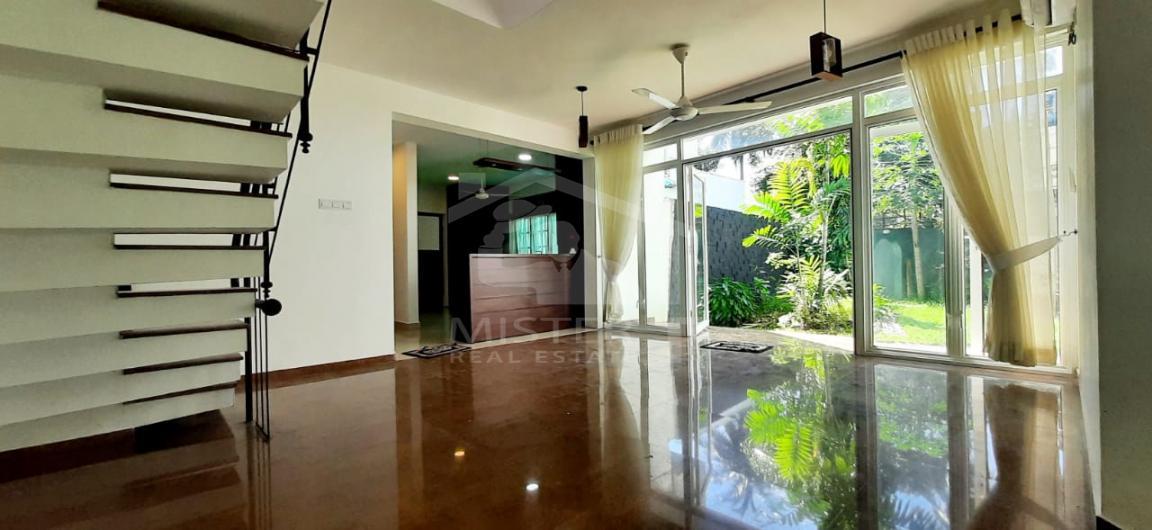 House for Rent in Colombo 07- image 2