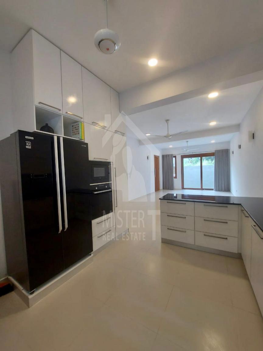 House for Rent in Thalawathugoda - image 4