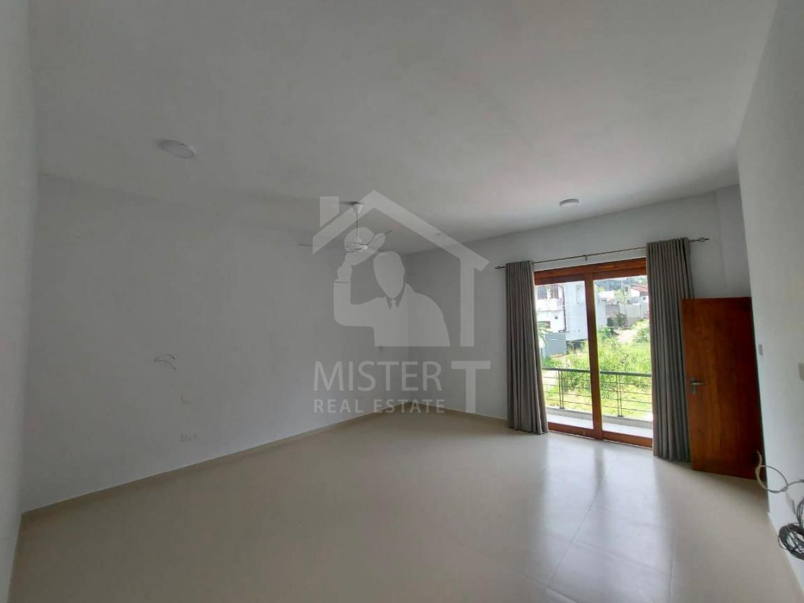 House for Rent in Thalawathugoda - image 9