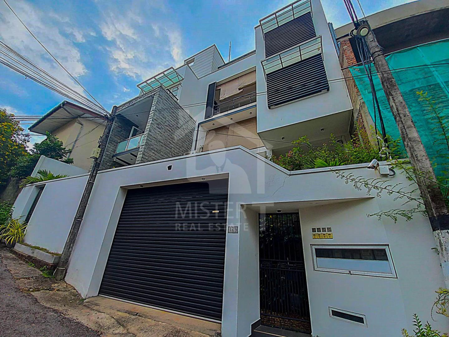 Private Apartment for Rent in Nawala- image 1