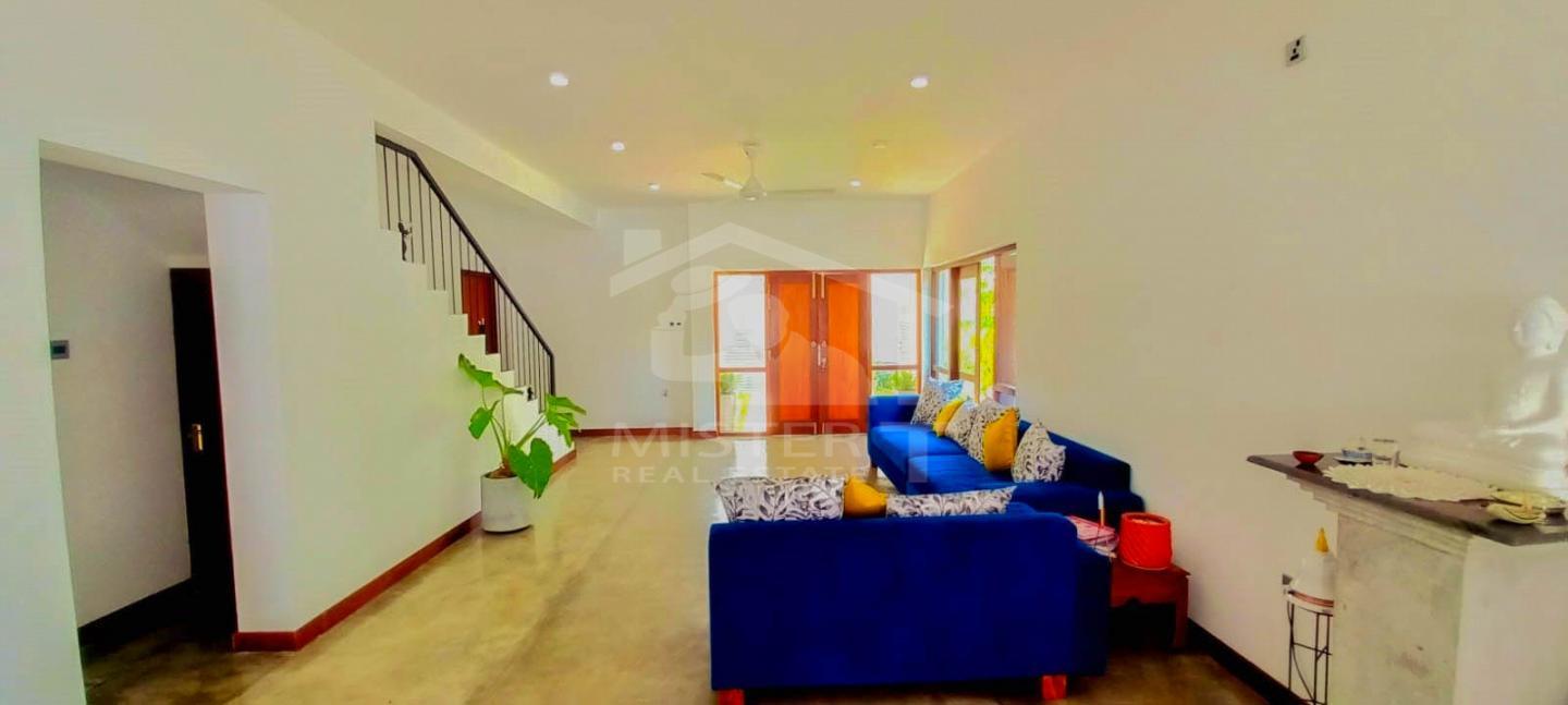 House For Rent in Mount Lavinia- image 2