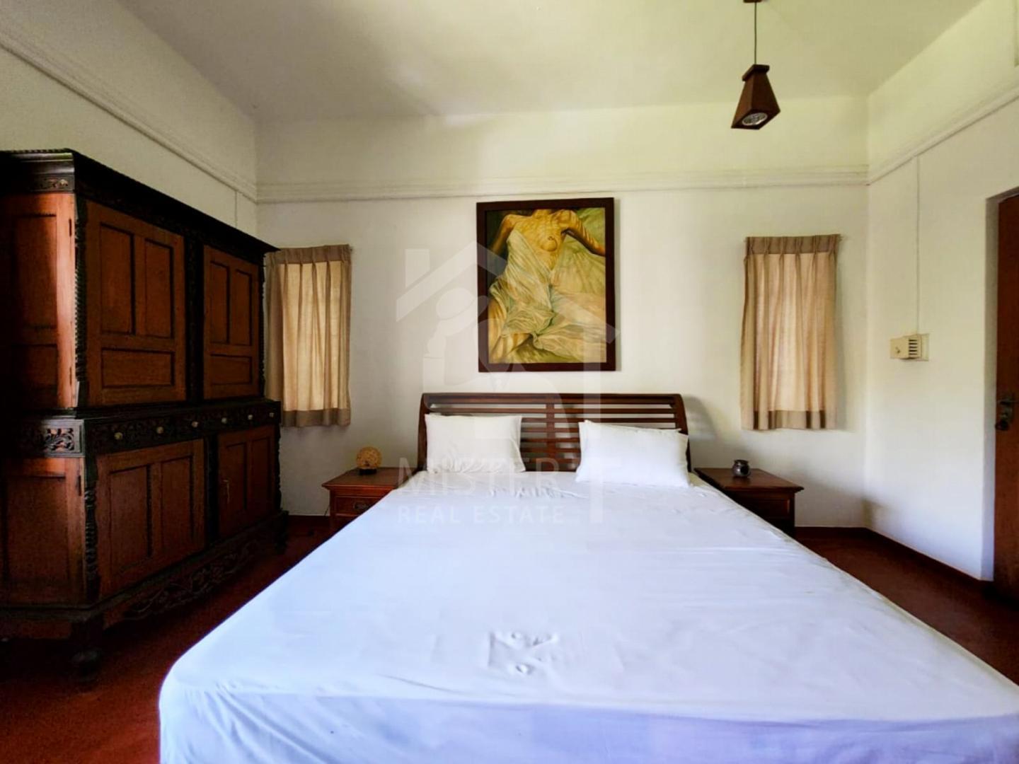 Condominium For Rent in Colombo 07- image 2