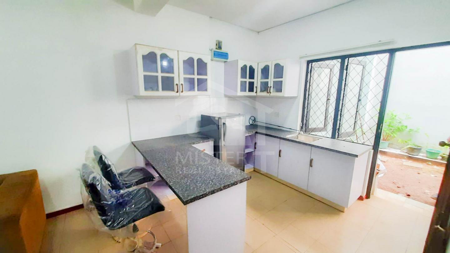 Studio Apartment For Rent at Colombo 08- image 3