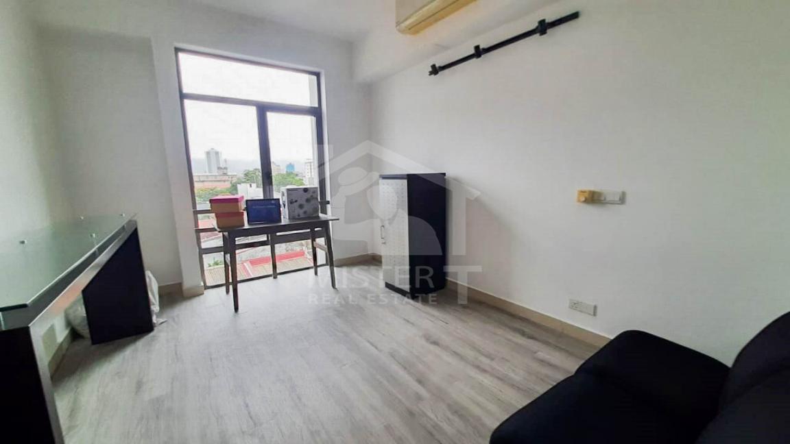 Apartment for Rent at The Everest, Colombo 05- image 3