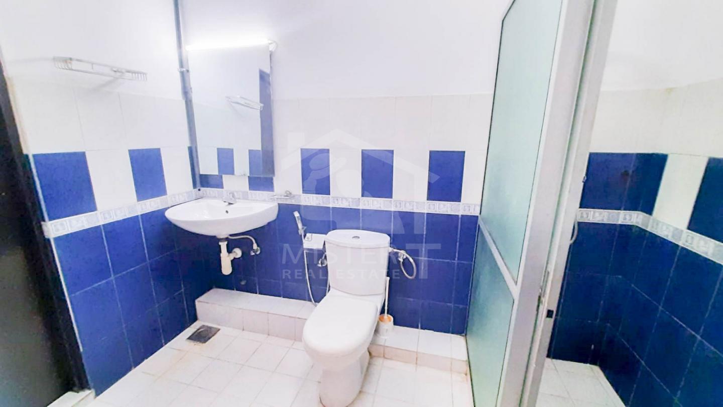 Studio Apartment For Rent at Colombo 08- image 5