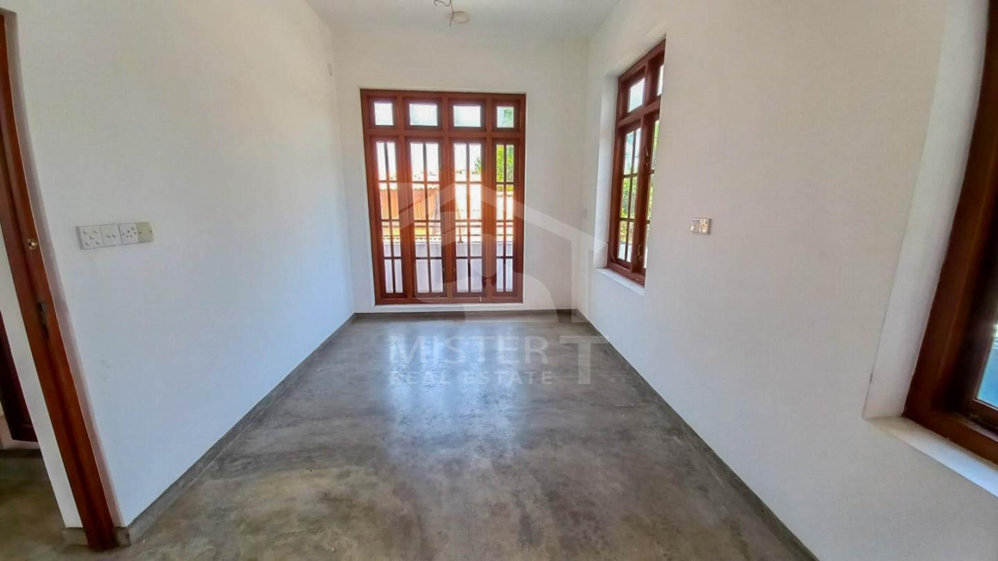 Private Apartment for Rent in Nugegoda- image 5