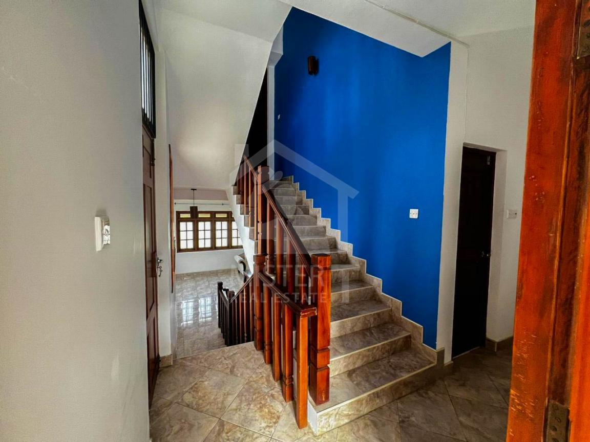 House For Rent in Nawala- image 6