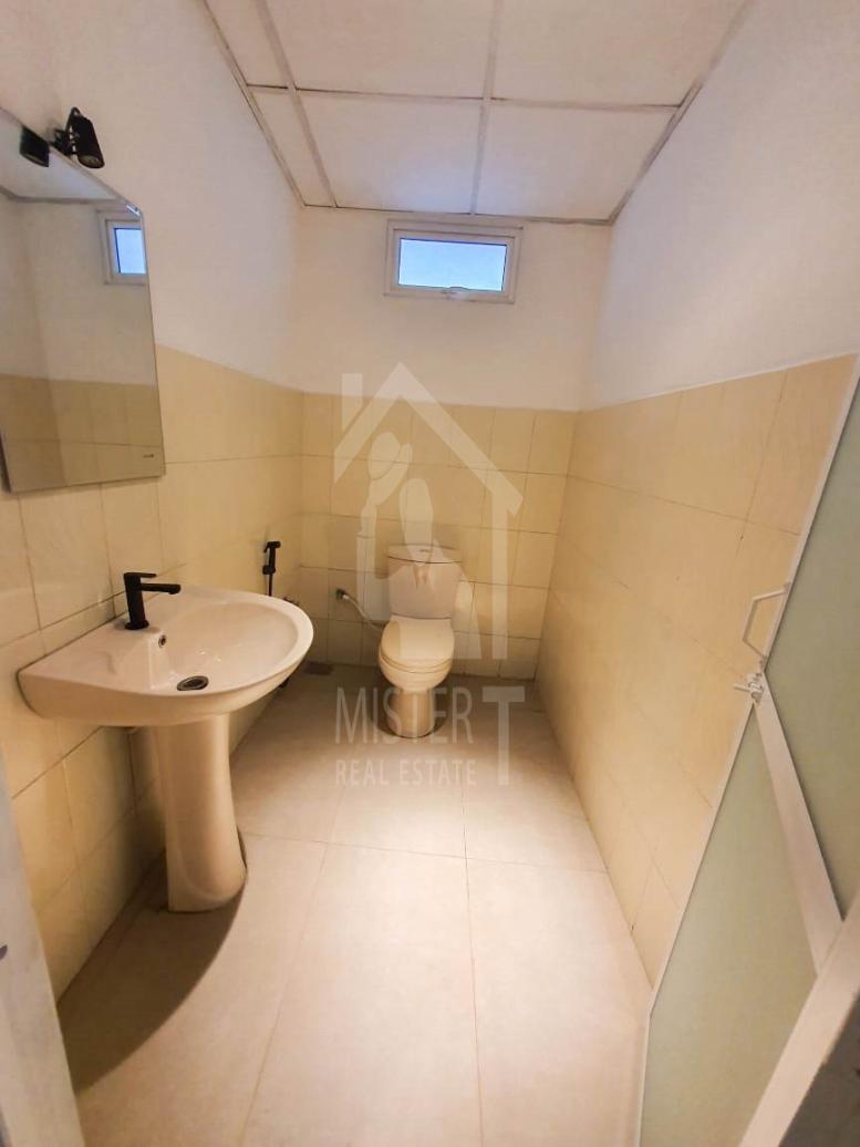 Commercial Property For Rent in Battaramulla- image 7