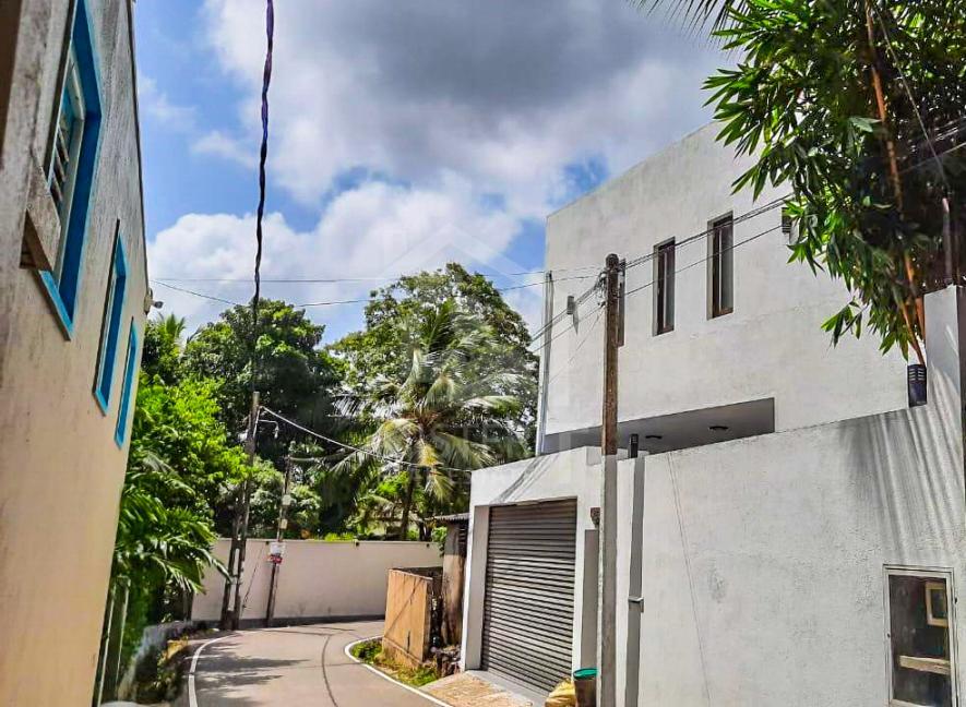 House for Rent in Madiwela - image 1