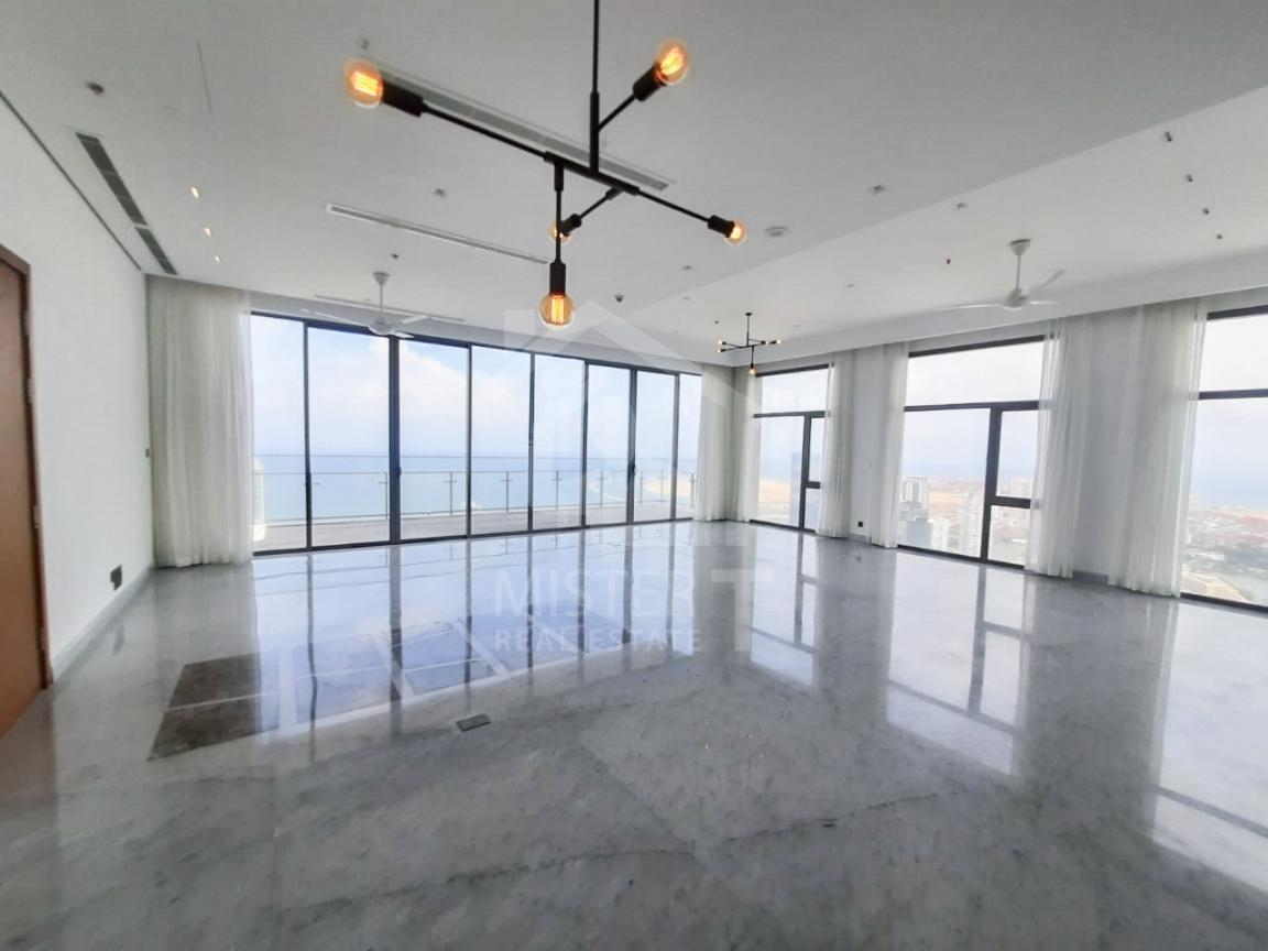 Penthouse for Rent at Altair, Colombo 02- image 1