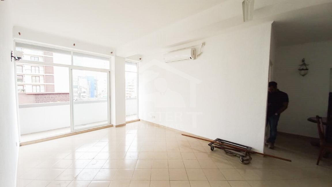 Apartment for Rent at Lucky Plaza - image 1