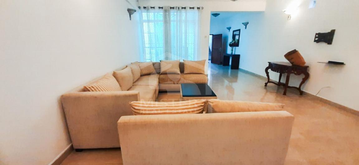 Private Apartment for Rent in Colombo - image 1