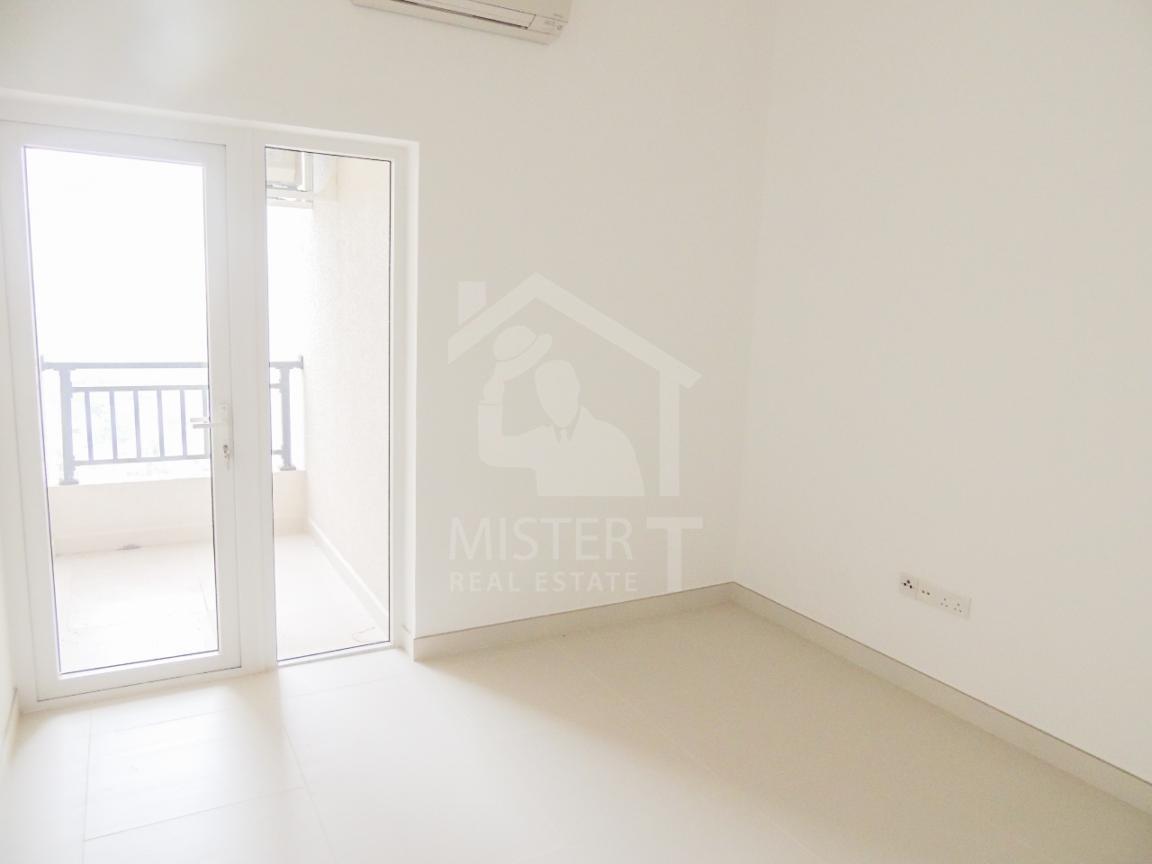 Apartment for Rent at Fairway Apartments - image 2