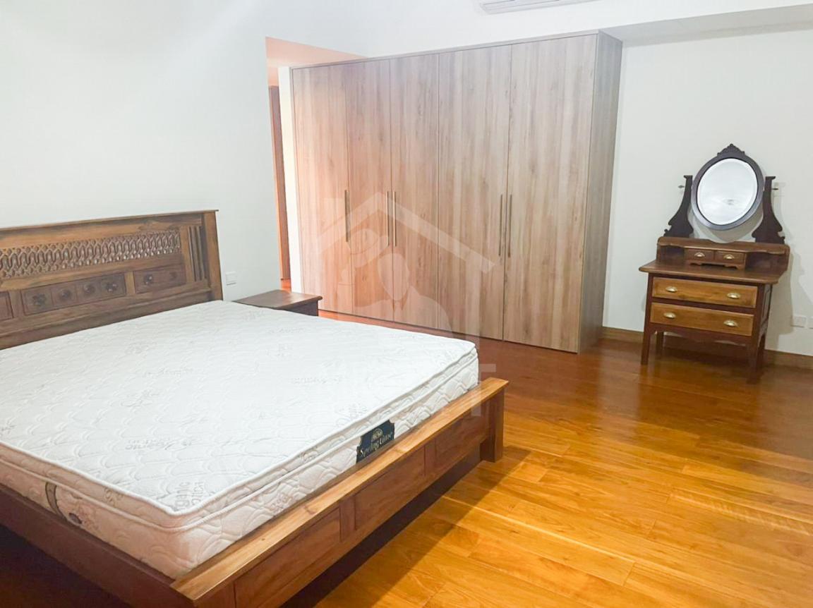 Apartment for Rent at The Residence at OGF- image 2