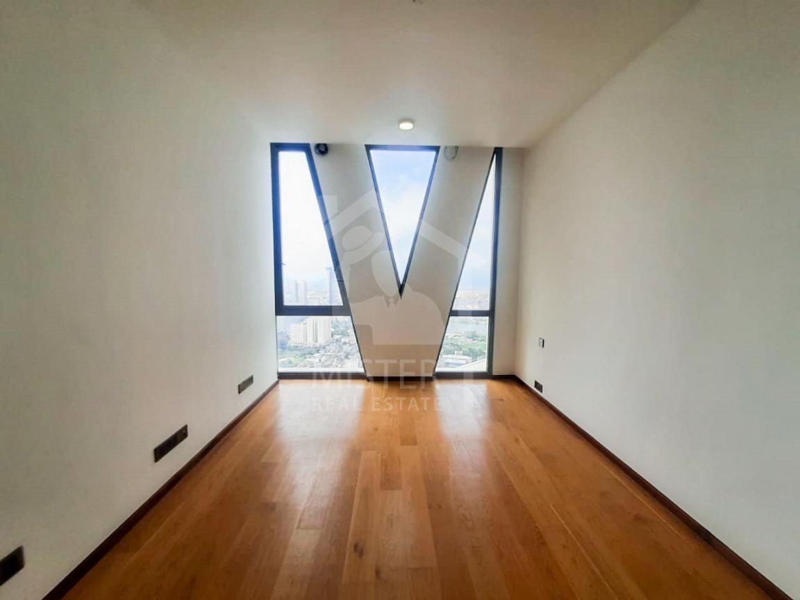 Duplex Penthouse for Rent at Altair - image 2