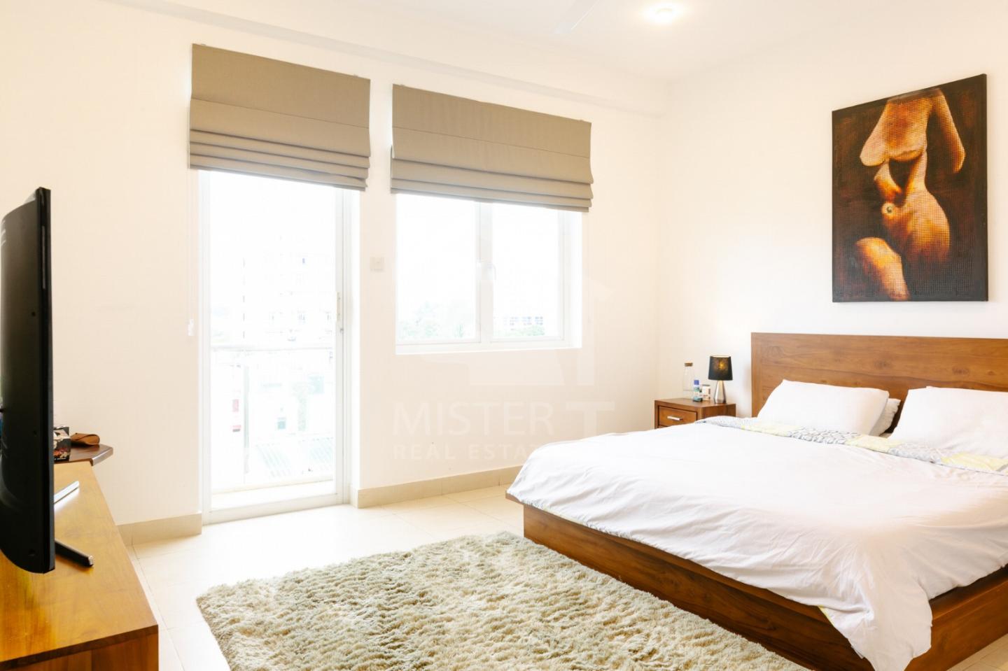 Apartment for Rent at Carriage House- image 2