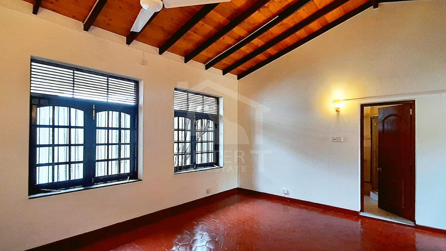 House for Rent in Colombo 08- image 3