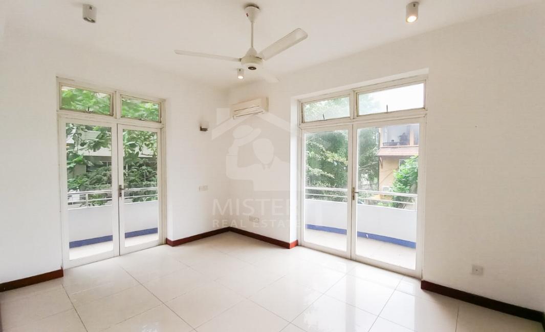 Apartment for Rent at Regal Residencies - image 3