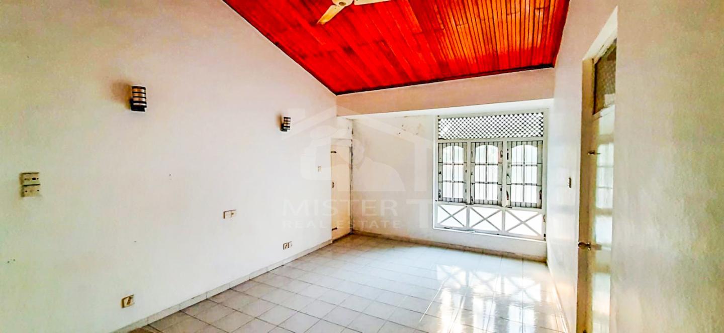 Commercial Property for Rent in Colombo 07- image 4