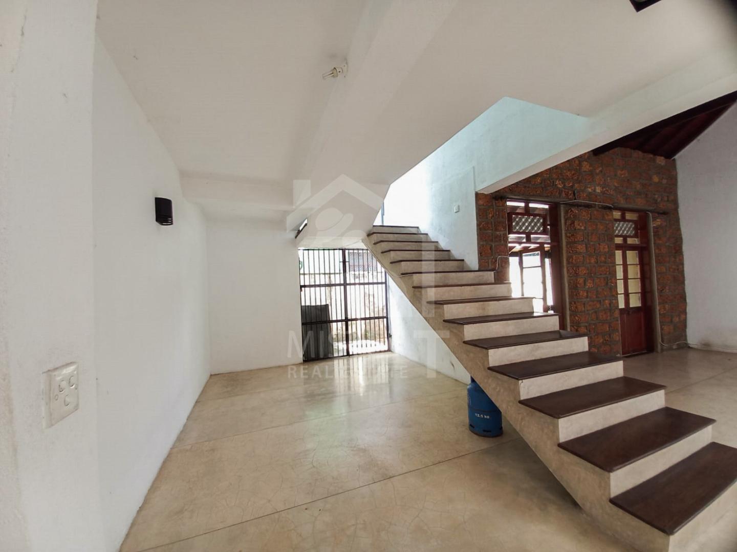 House for Rent in Nugegoda- image 4