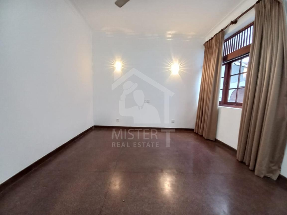 House for Rent in Colombo 08- image 4