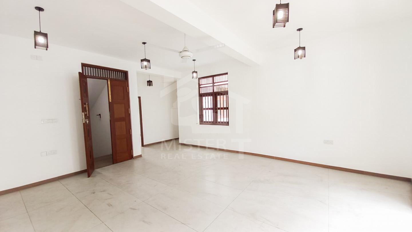 Private Apartment for Rent in Nugegoda - image 4