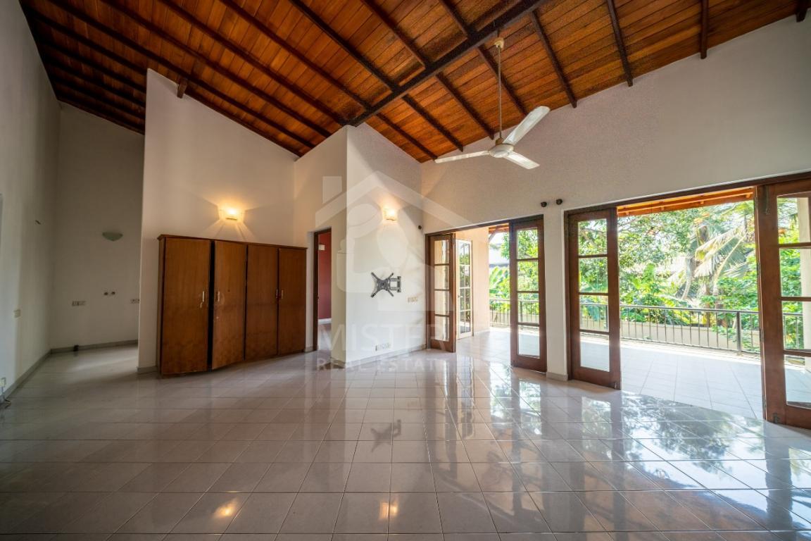 House for Rent in Boralesgamuwa- image 5