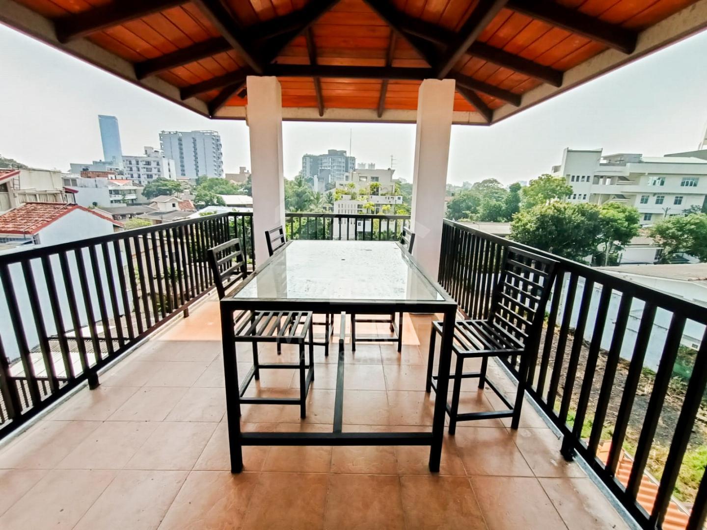 Private Apartment for Rent in Colombo 05- image 5