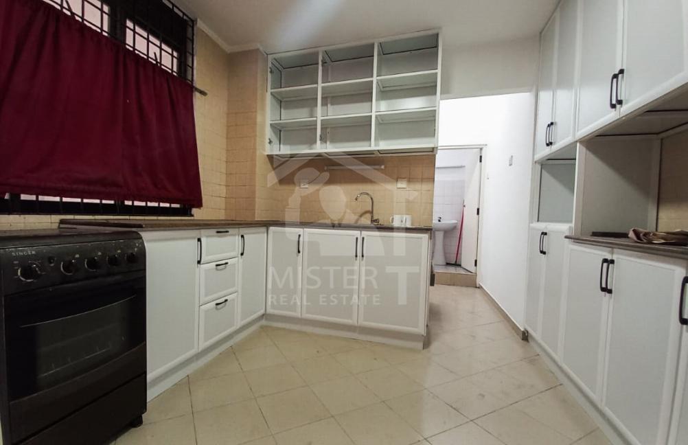 Apartment for Rent at Lucky Plaza - image 5