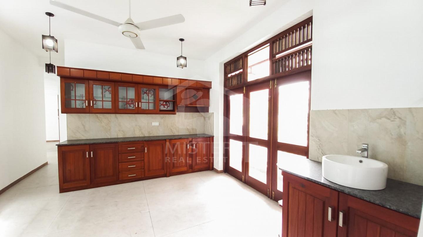 Private Apartment for Rent in Nugegoda - image 6