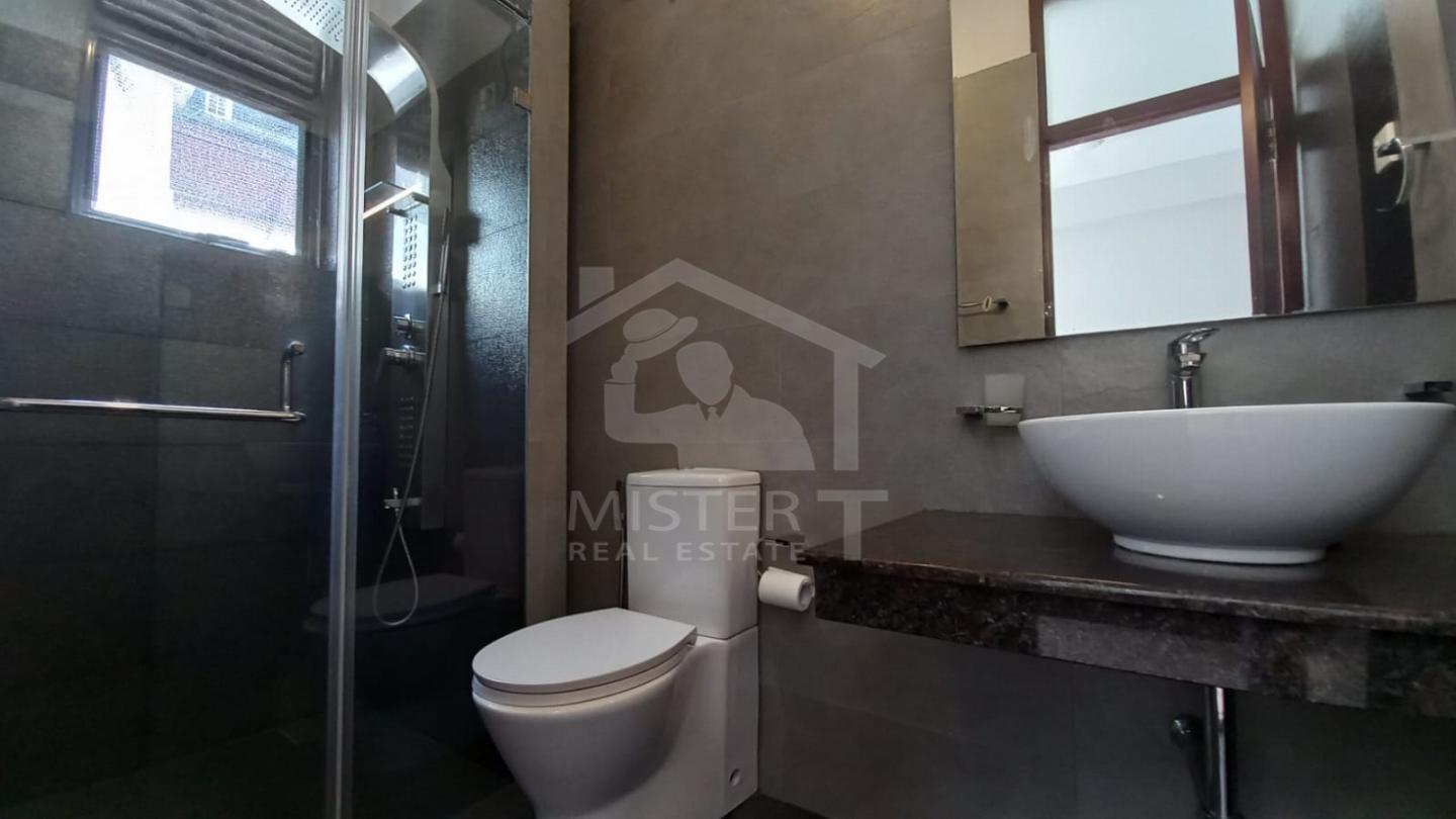 Private apartment for rent in Colombo 08- image 6