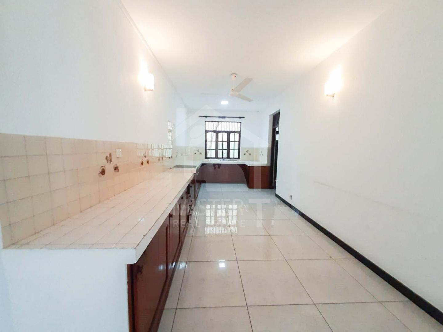 House for Rent in Colombo 05 - image 7