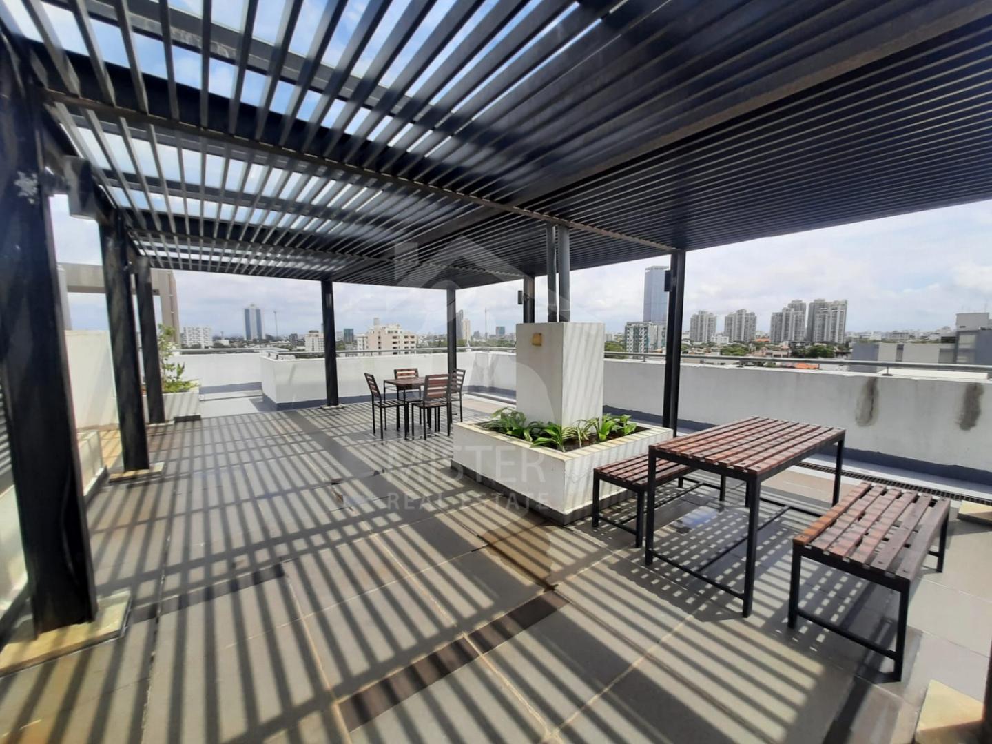 Apartment for Rent at The Everest - image 9