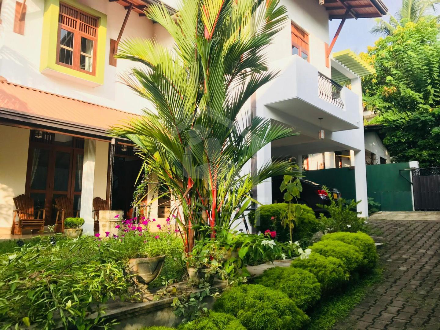 House for Sale in Thalahena- image 10