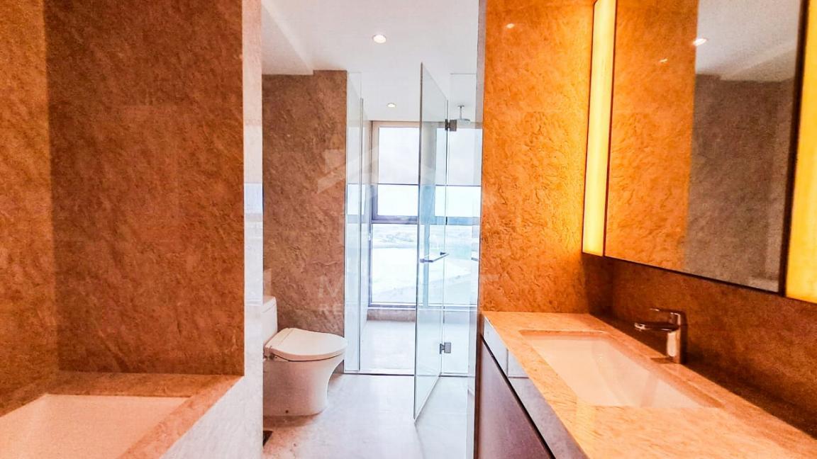 Apartment for Sale at The Residences, Colombo 02- image 10