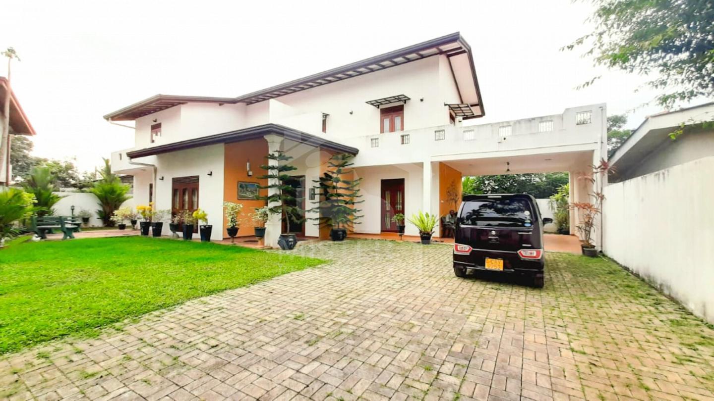 House for Sale in Piliyandala- image 1