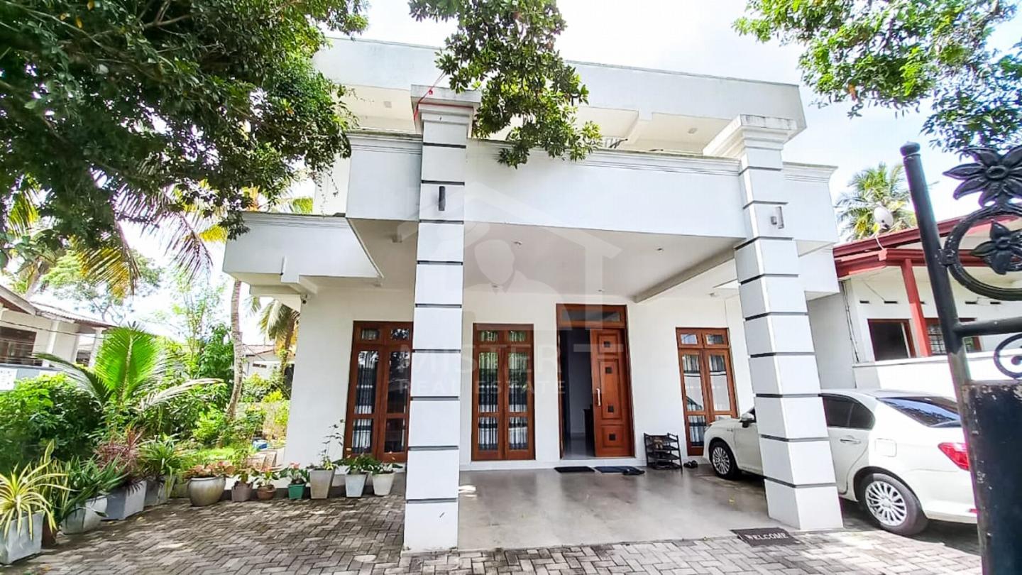 House for Sale in Pannipitiya- image 1