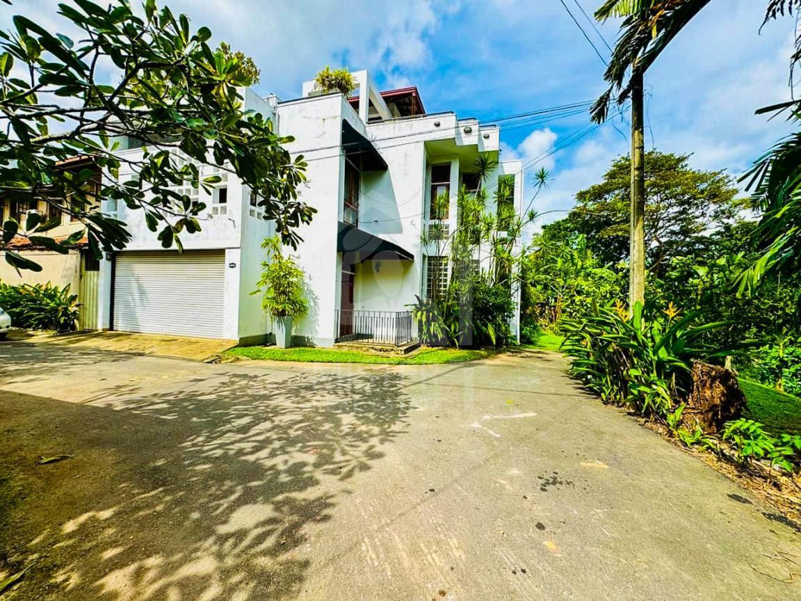 House for Sale in Nawala...