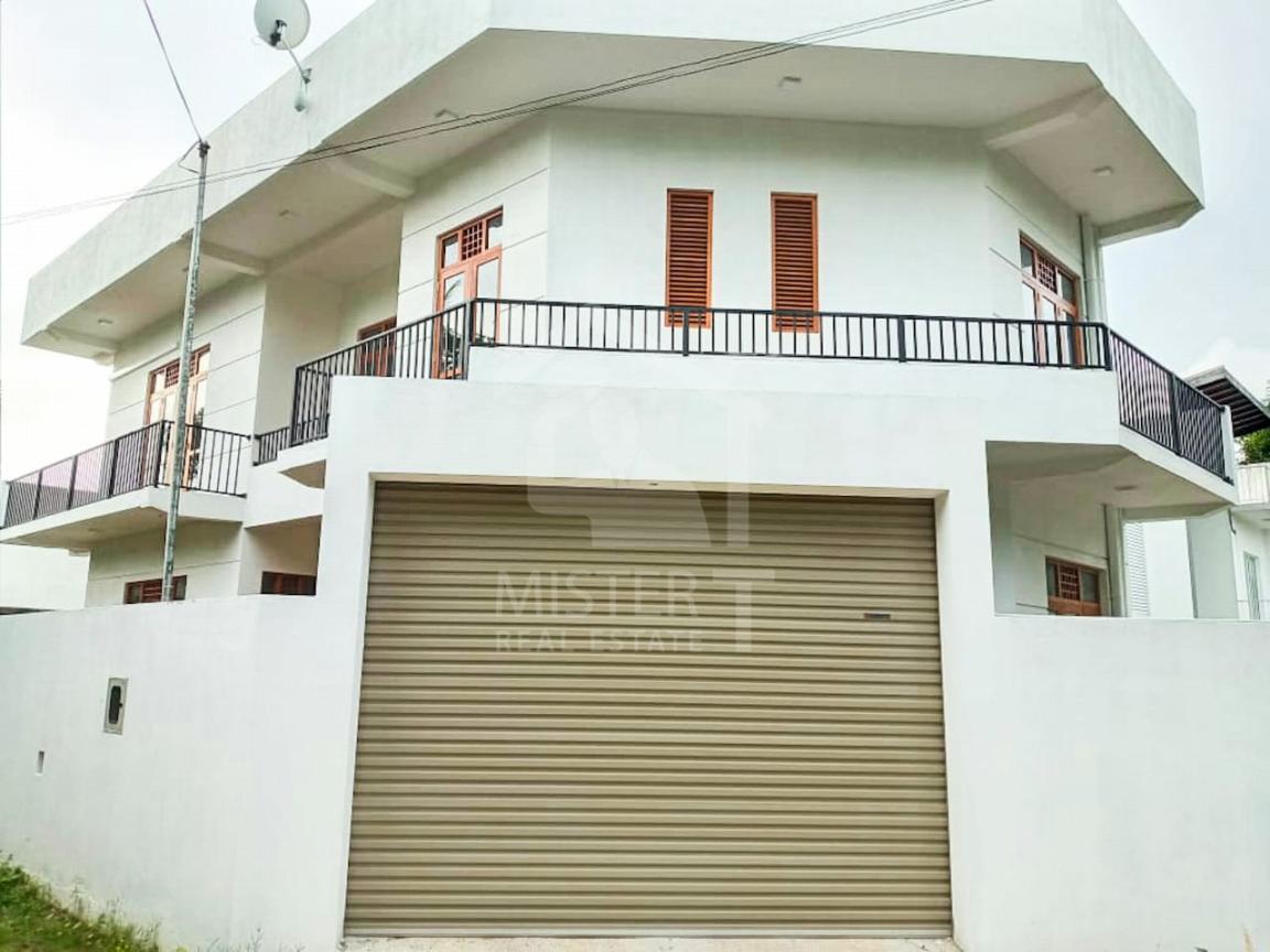 House for Sale in Pannipitiya- image 1