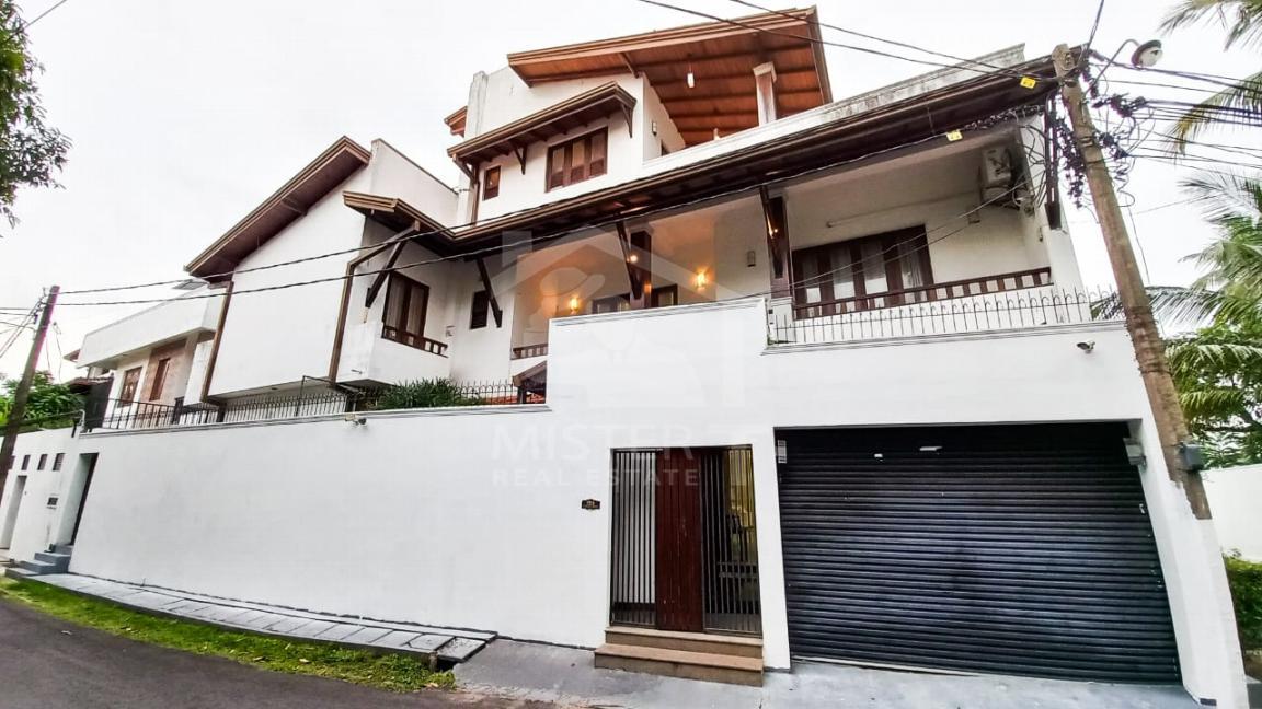 Luxury House for Sale in Dehiwala...