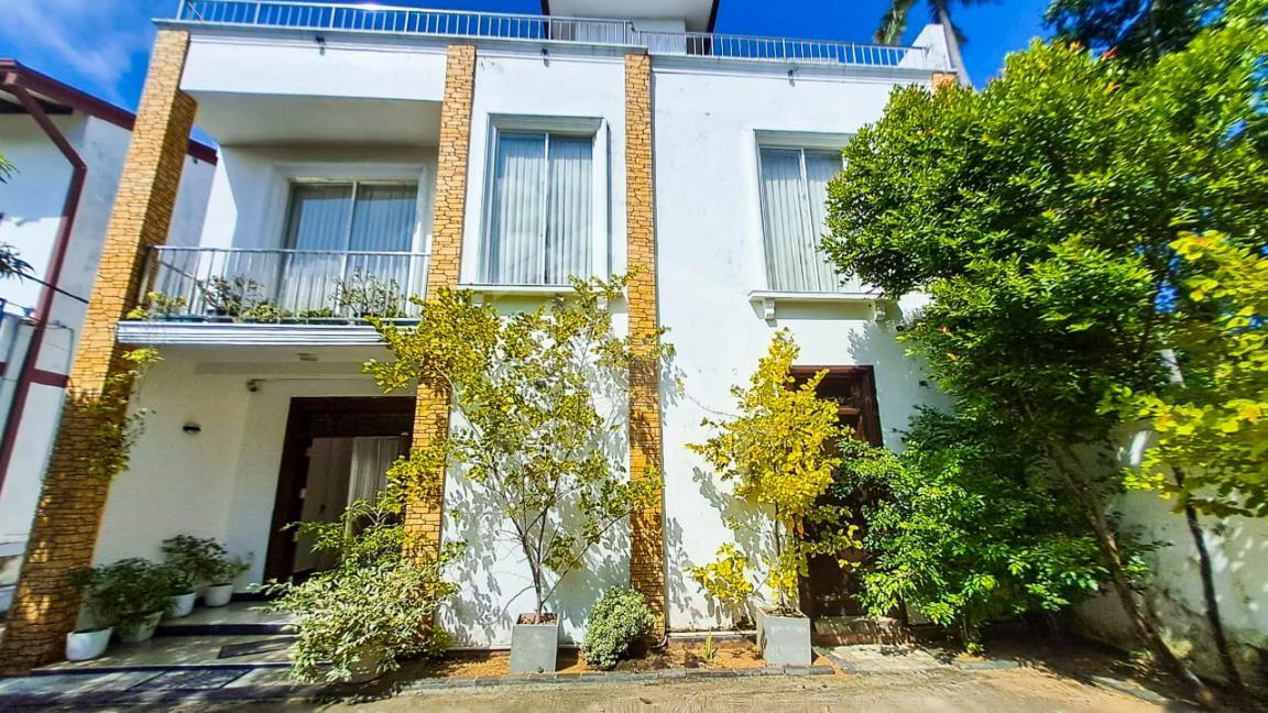 House for Sale in Ratmalana- image 1