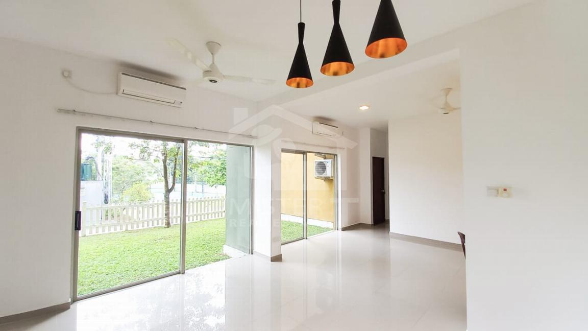 Apartment for Sale at Ariyana Resort- image 1