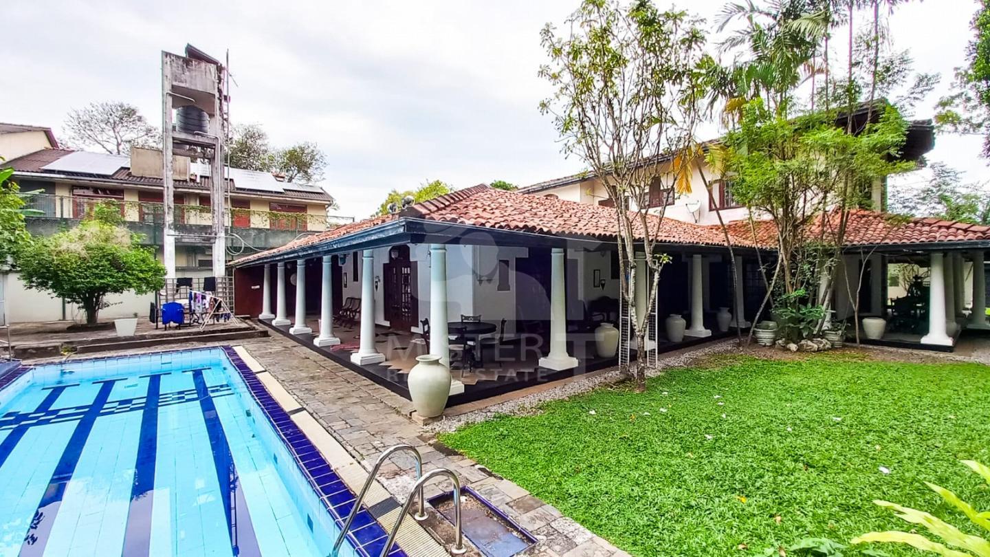 Villa for Sale in Battaramulla- image 1