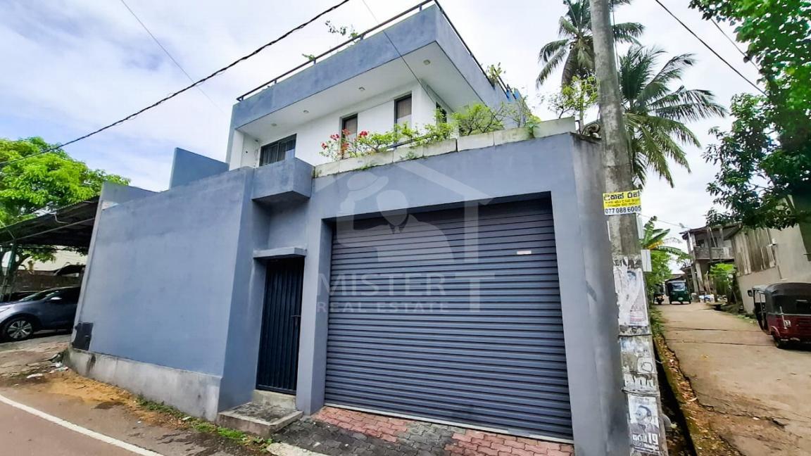 House for Sale in Thalawathugoda...