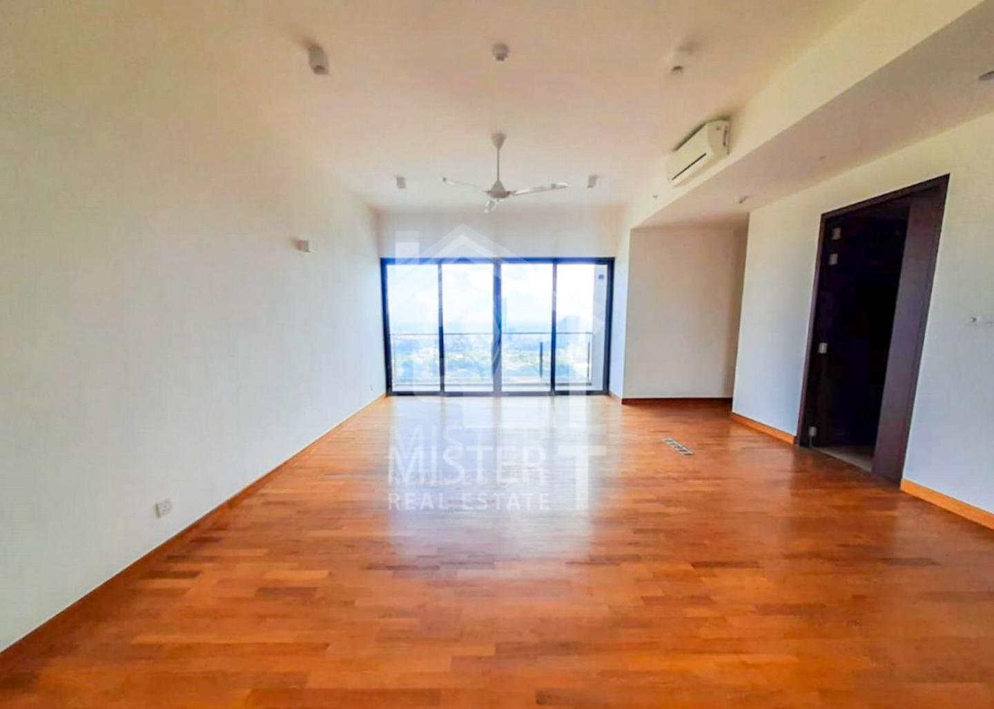 Apartment for Sale at Luna Tower, Colomb...