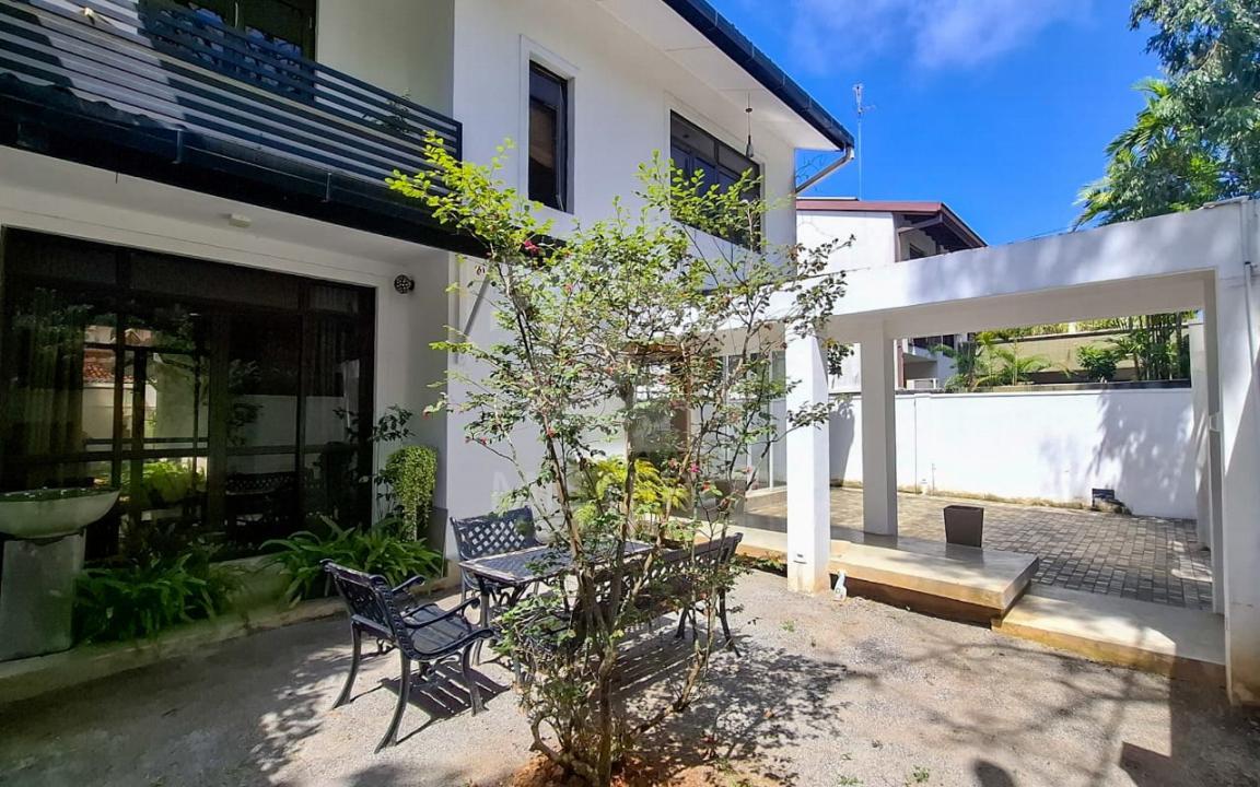 House for Sale in Dehiwala...
